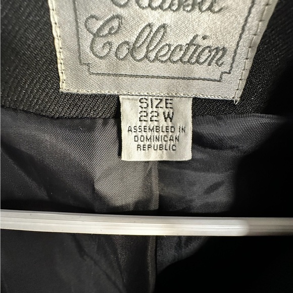 Classic COLLECTION Black Blazer Tailored Suit Jacket Women’s 22w - Picture 6 of 7